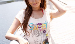 天海翼视频在线,性感女神的激情演绎，带你领略视觉盛宴